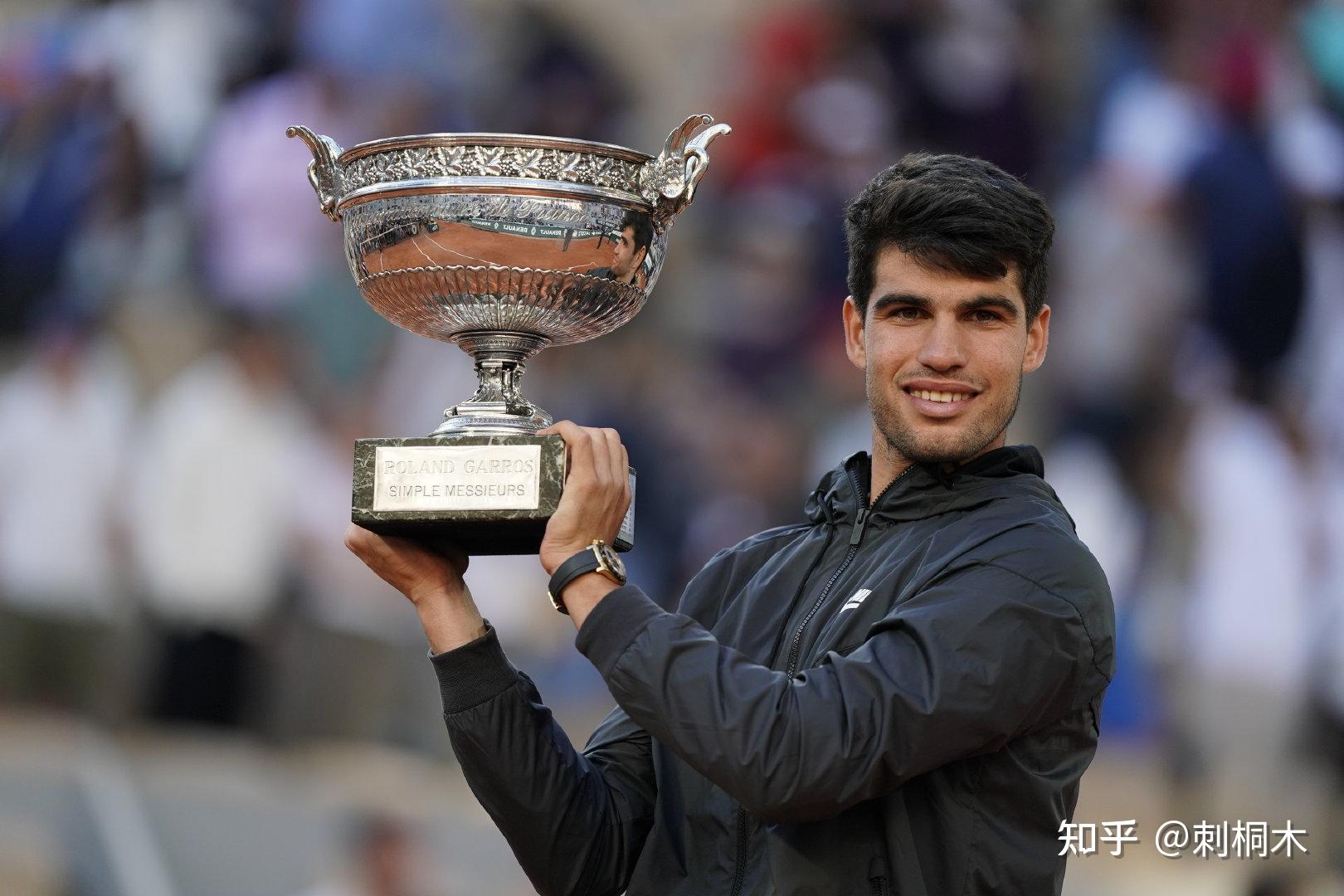 在接受采访 在接受采访